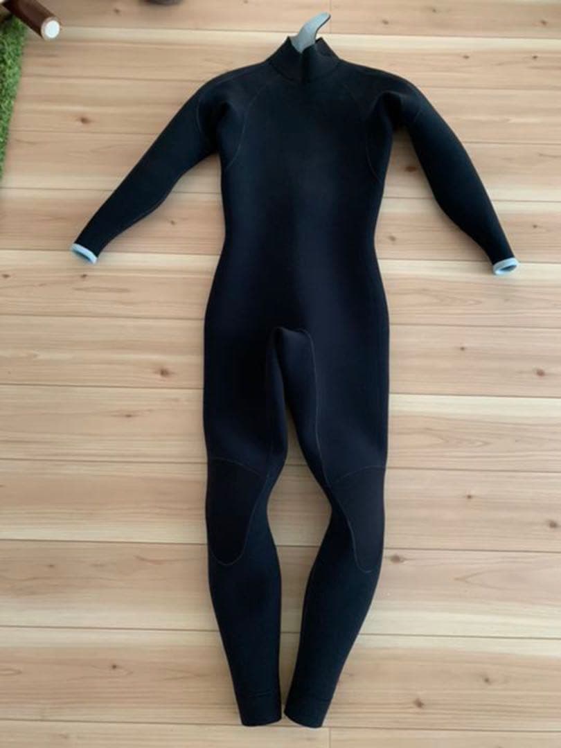 ホットラインウェットスーツ　3mmジャーフル　オーダーメイド