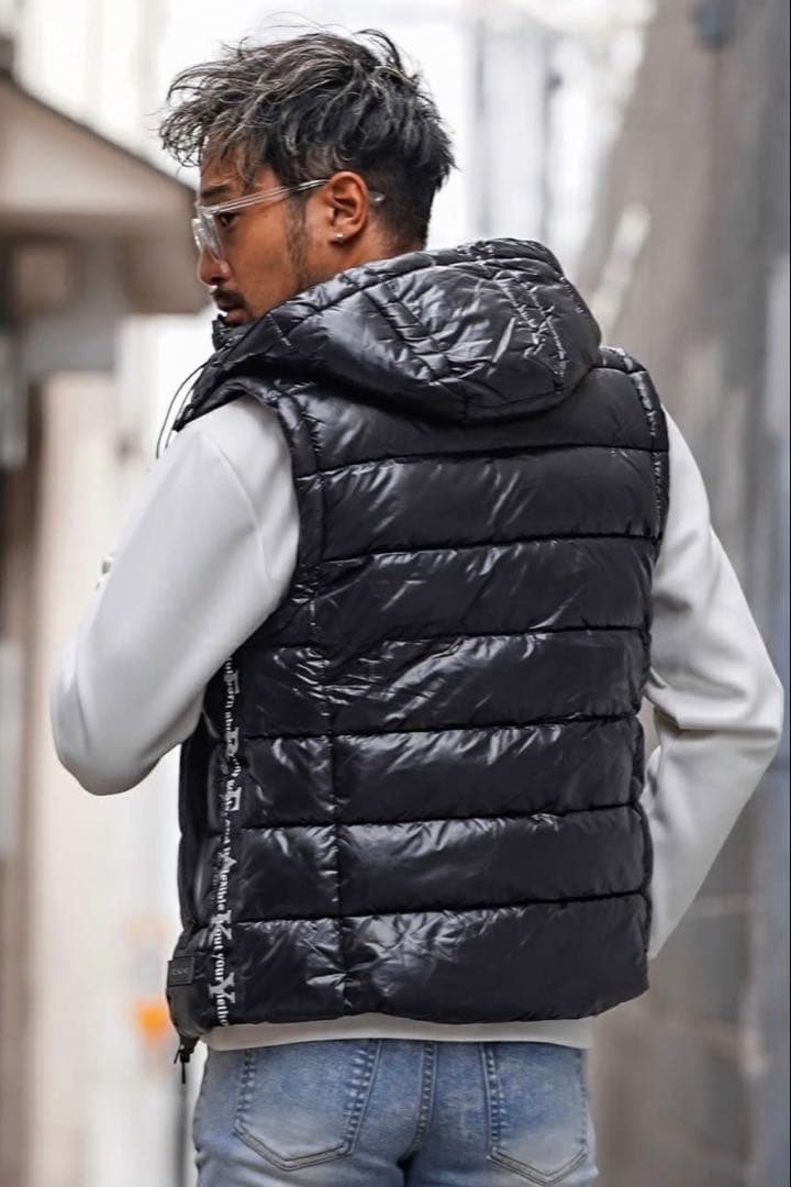 アダムスジャグラー　ダウンベスト