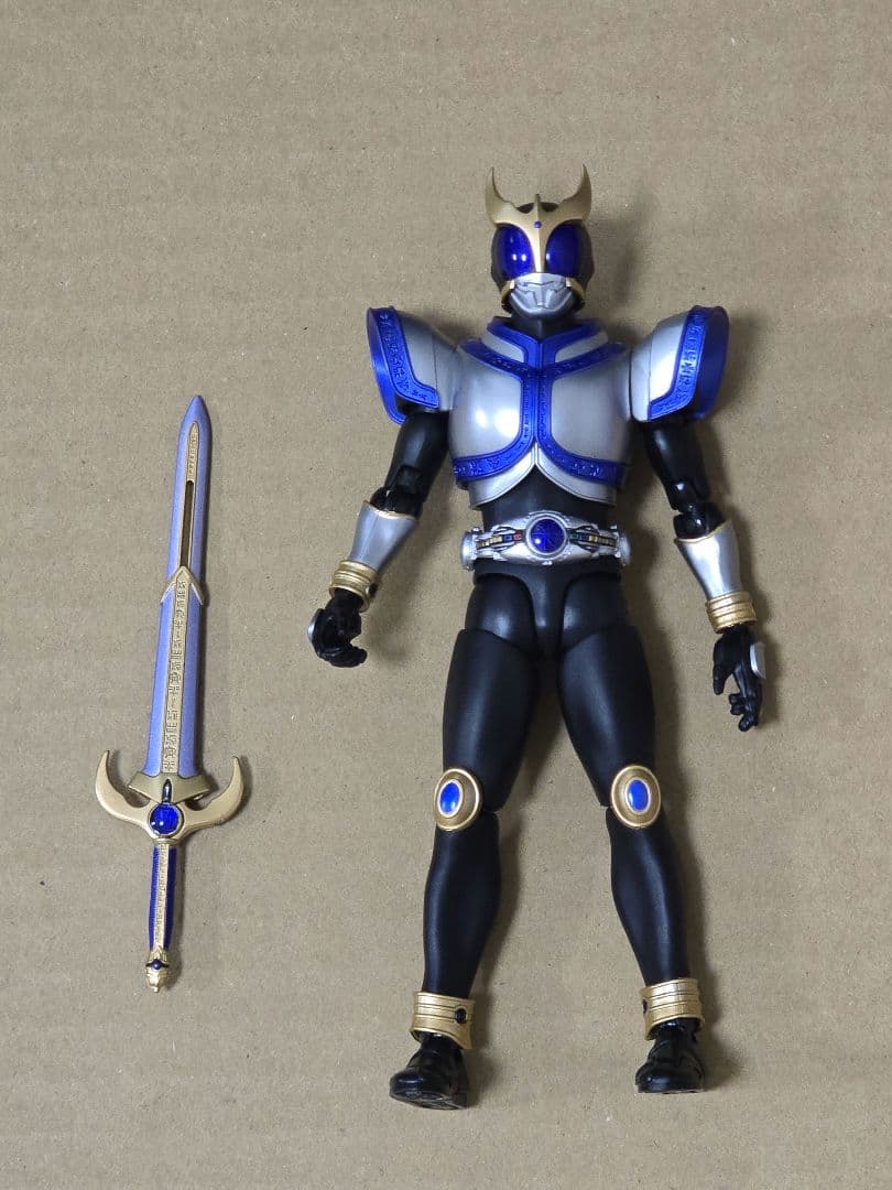 S.H.Figuarts 真骨彫製法 仮面ライダークウガ タイタンフォーム