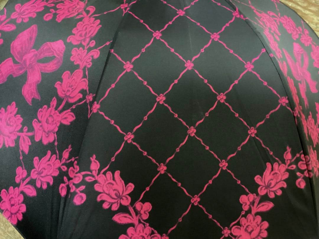 シャンタルトーマス　晴雨兼用傘　Chantal Thomass 日傘　パゴダ