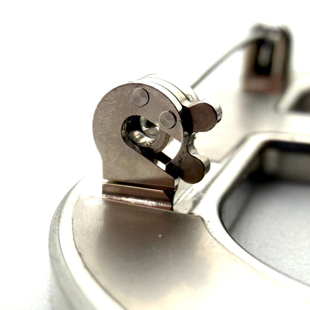 極美品 エルメス ブローチ シェーヌダンクル レザー 黒 ブラック 銀 シルバー