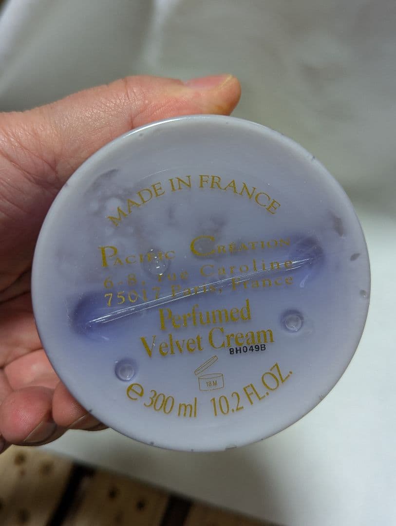 希少ロリータレンピカパフュームベルベットボディクリーム300ml