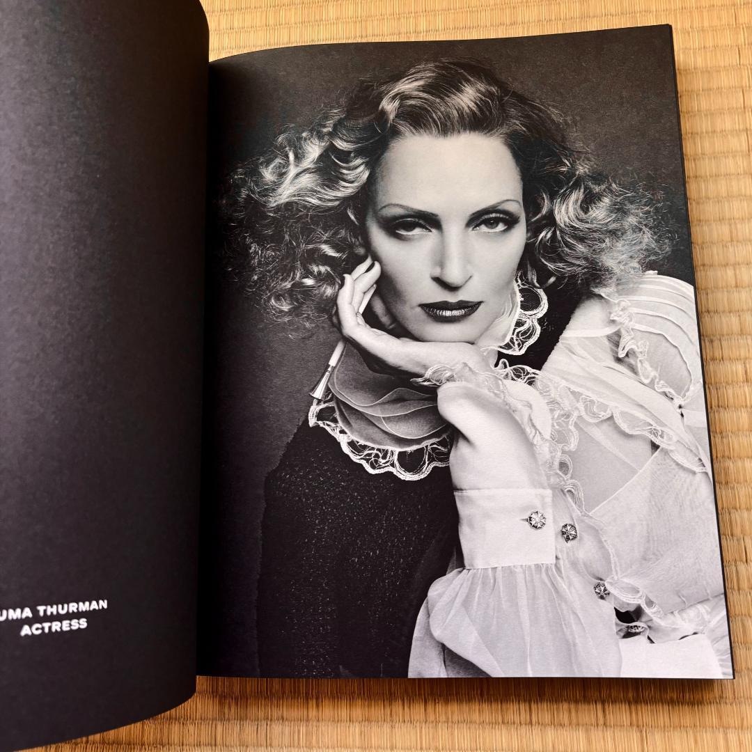 The Little Black Jacket　シャネル