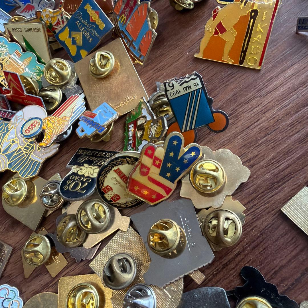 m*n様 フランス　ピンズ ヴィンテージ ピンバッジ　まとめ　100個セット コ