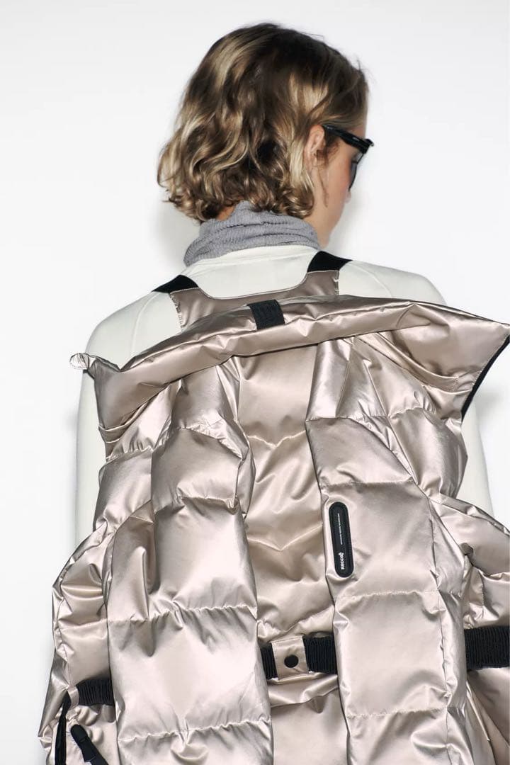 ZARA 耐水・防風 RECCO®テクノロジー ダウンジャケット