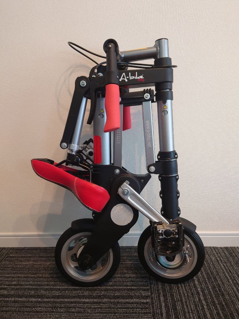 A-bike city 約8㌅タイヤ ノーパンクタイヤ 超軽量（約7.3kg）