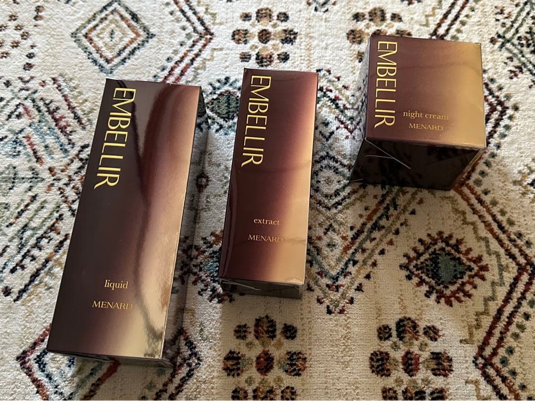 メナードエンベリエリクイド、エクストラクト、ナイトクリーム