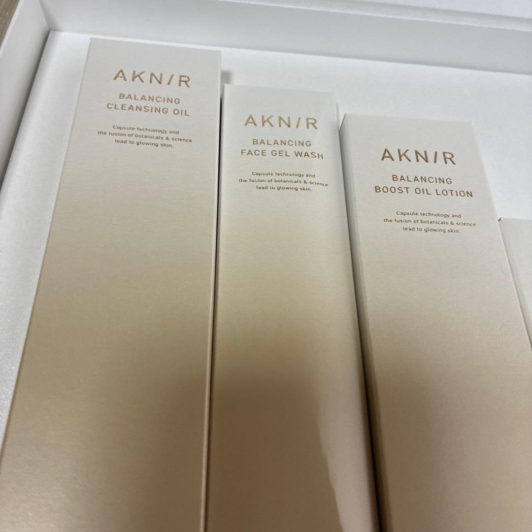 AKNIR アクニー　スキンケアセット