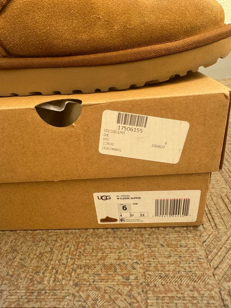 ひ*✨様 【 激レア】UGG CLASSIC SLIPPER －アグ　クラシック