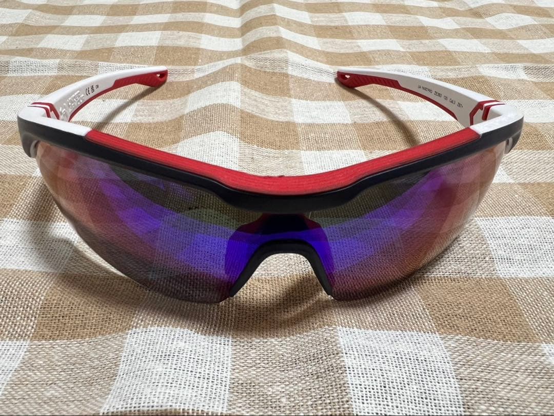 アンダーアーマー　スポーツサングラス