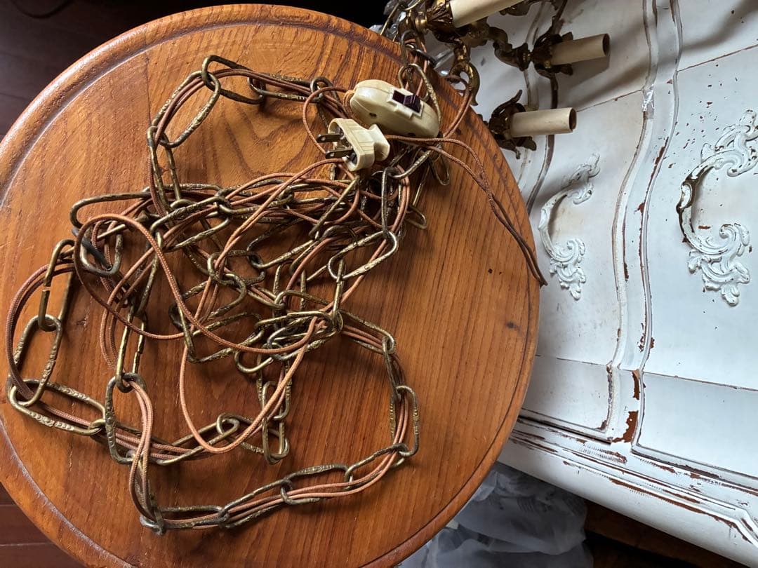 サム＆リサです　シャンデリア　吊り下げ　天井　エンジェル　真鍮　ランプ