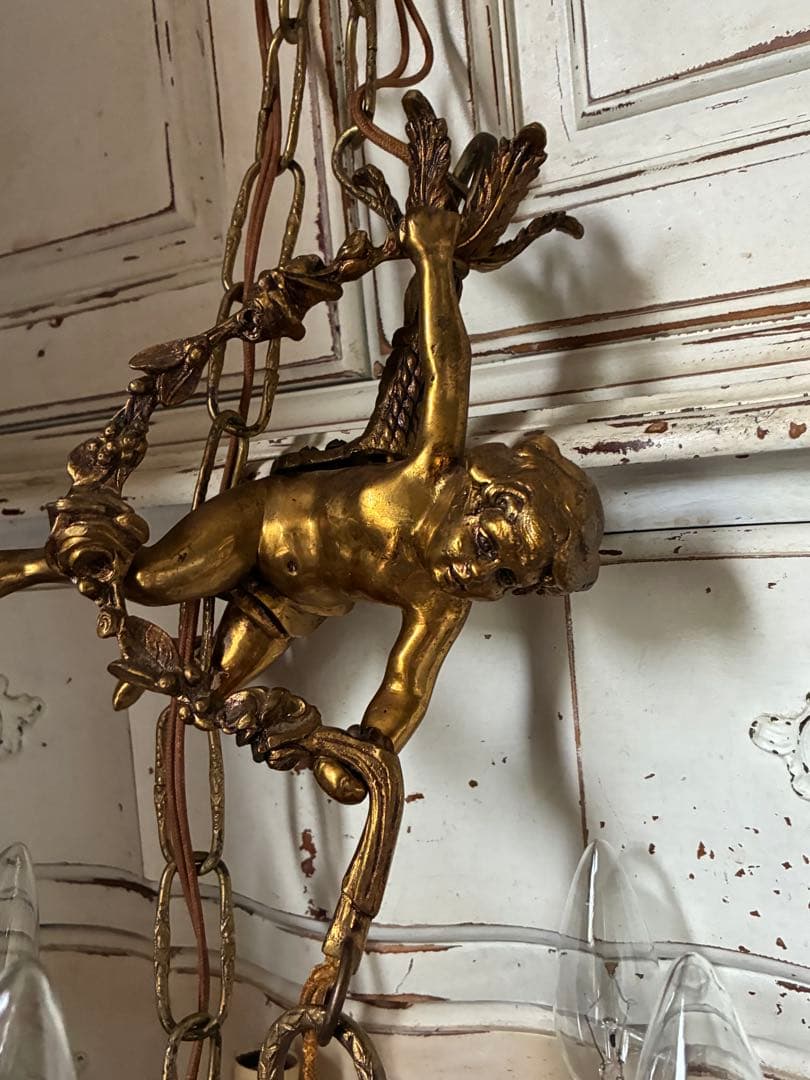 サム＆リサです　シャンデリア　吊り下げ　天井　エンジェル　真鍮　ランプ