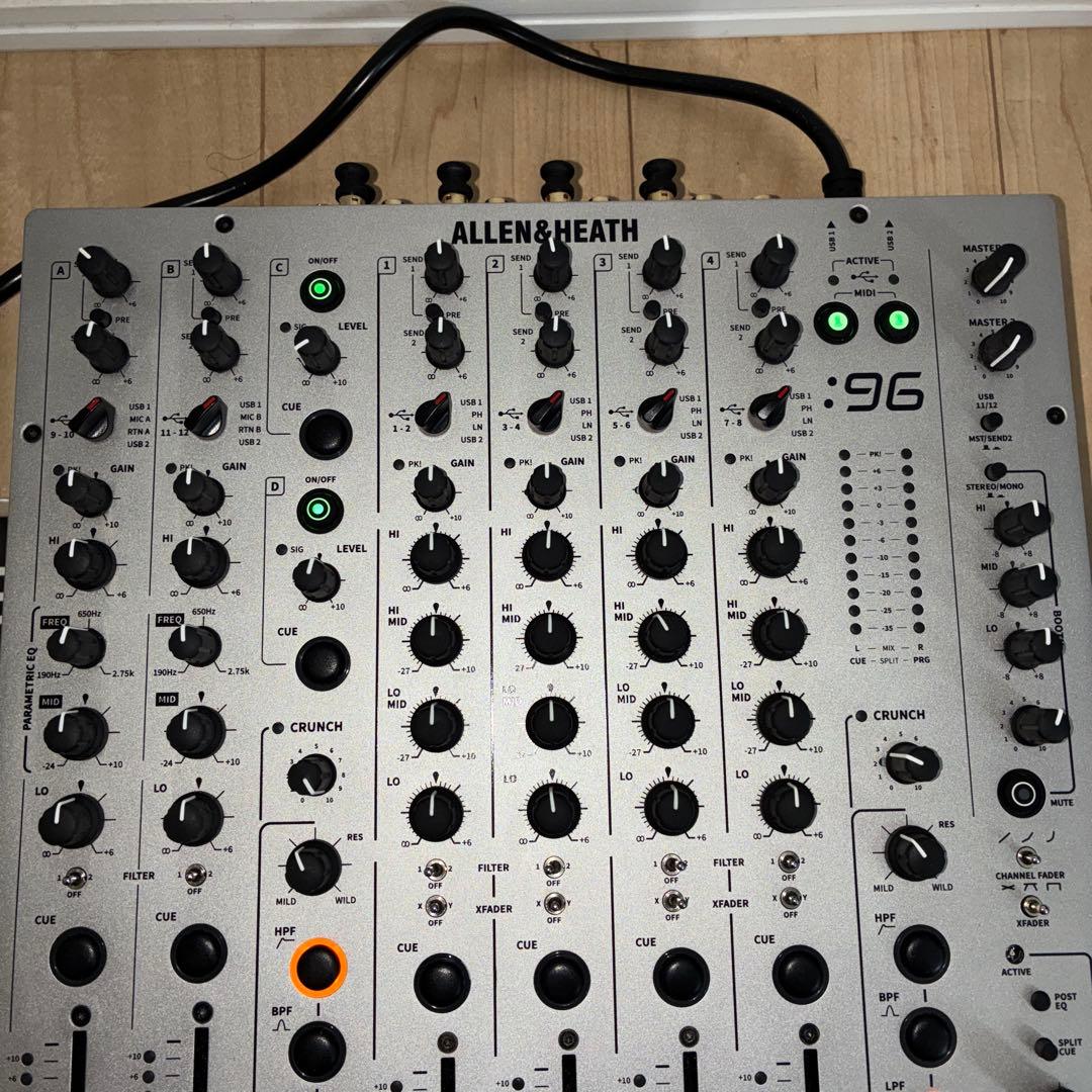 ALLEN&HEATH Xone:96 DJミキサー　デッキセイバー付き　美品！