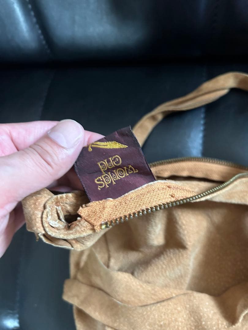 ワールズエンド クラシックス レザーバナナバッグ