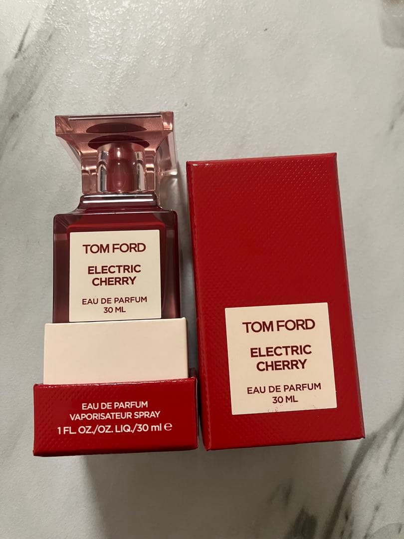 その他 TOM FORD ELECTRIC CHERRY 30ml