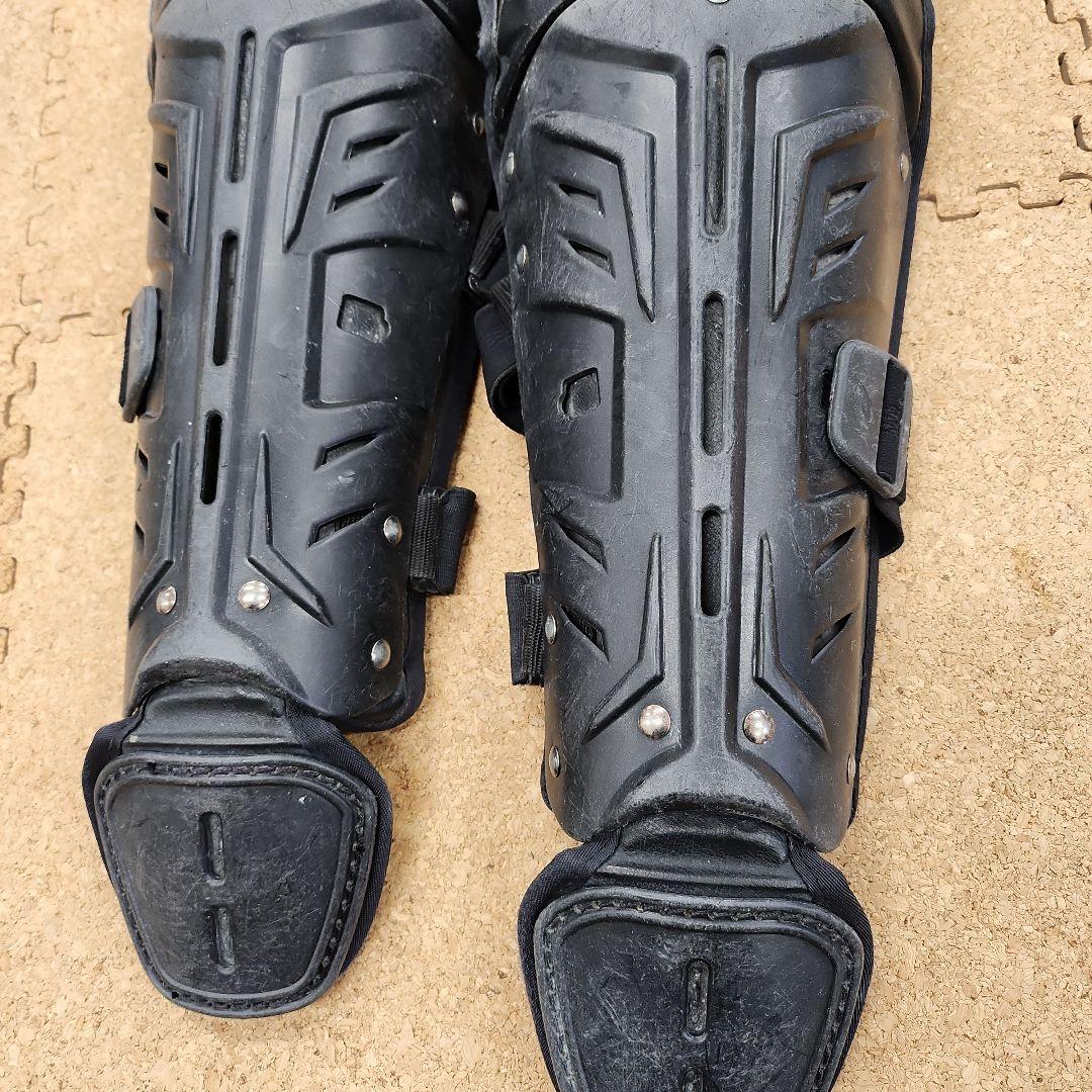 少年野球用 脱着楽チン キャッチャー防具セット アシックス 白ヘルメット