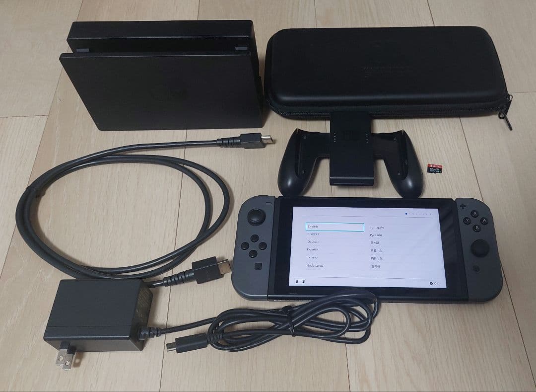 Nintendo Switch 本体 グレー キャリングケース付き