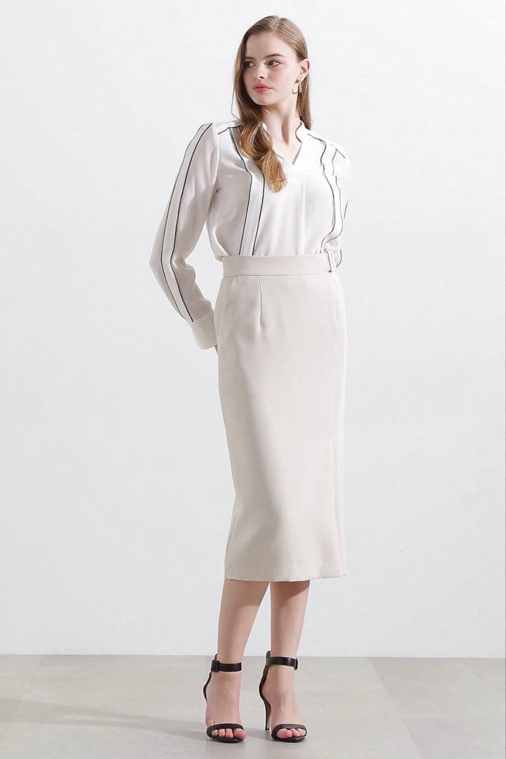 ピンキーアンドダイアン◆バイカラーラインブラウス エクリュ 38