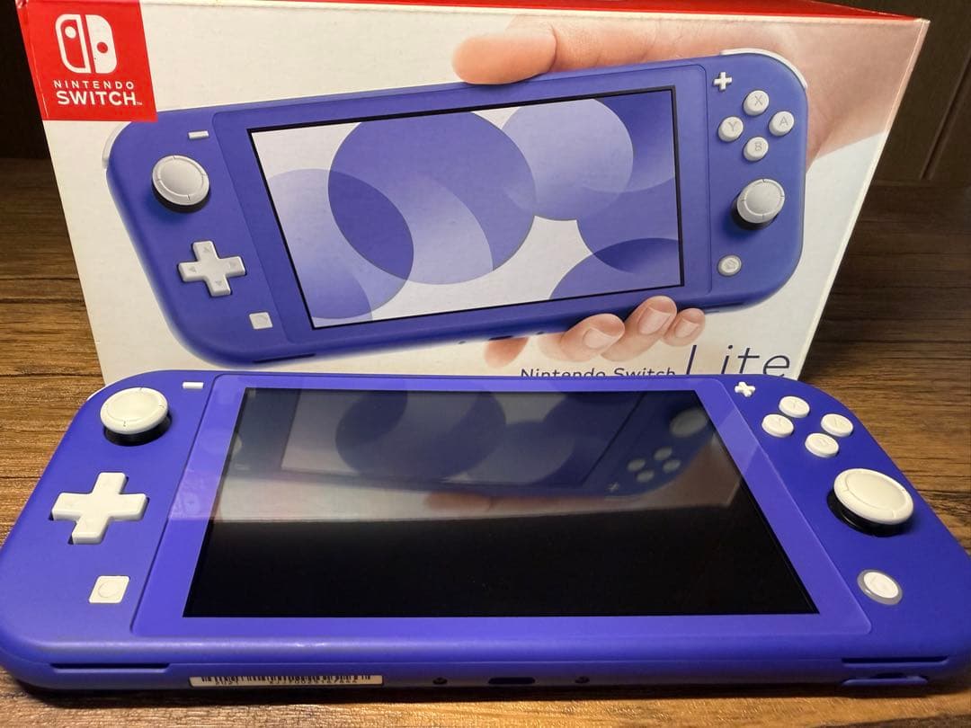 Nintendo Switchライト ブルー