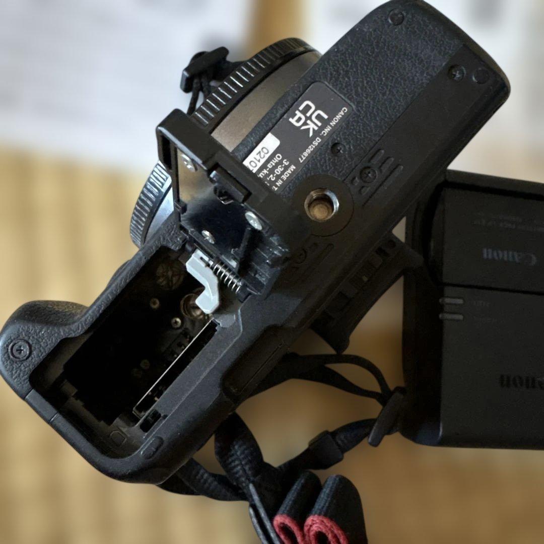 Canon EOS R50 カメラ 本体　ジャンク