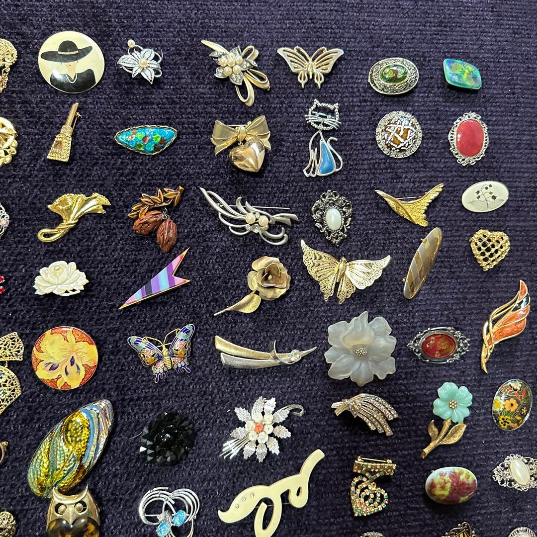 【vintage】ブローチまとめ売り　120個　大量　レトロ　昭和