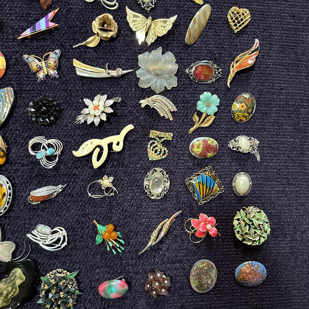 【vintage】ブローチまとめ売り　120個　大量　レトロ　昭和