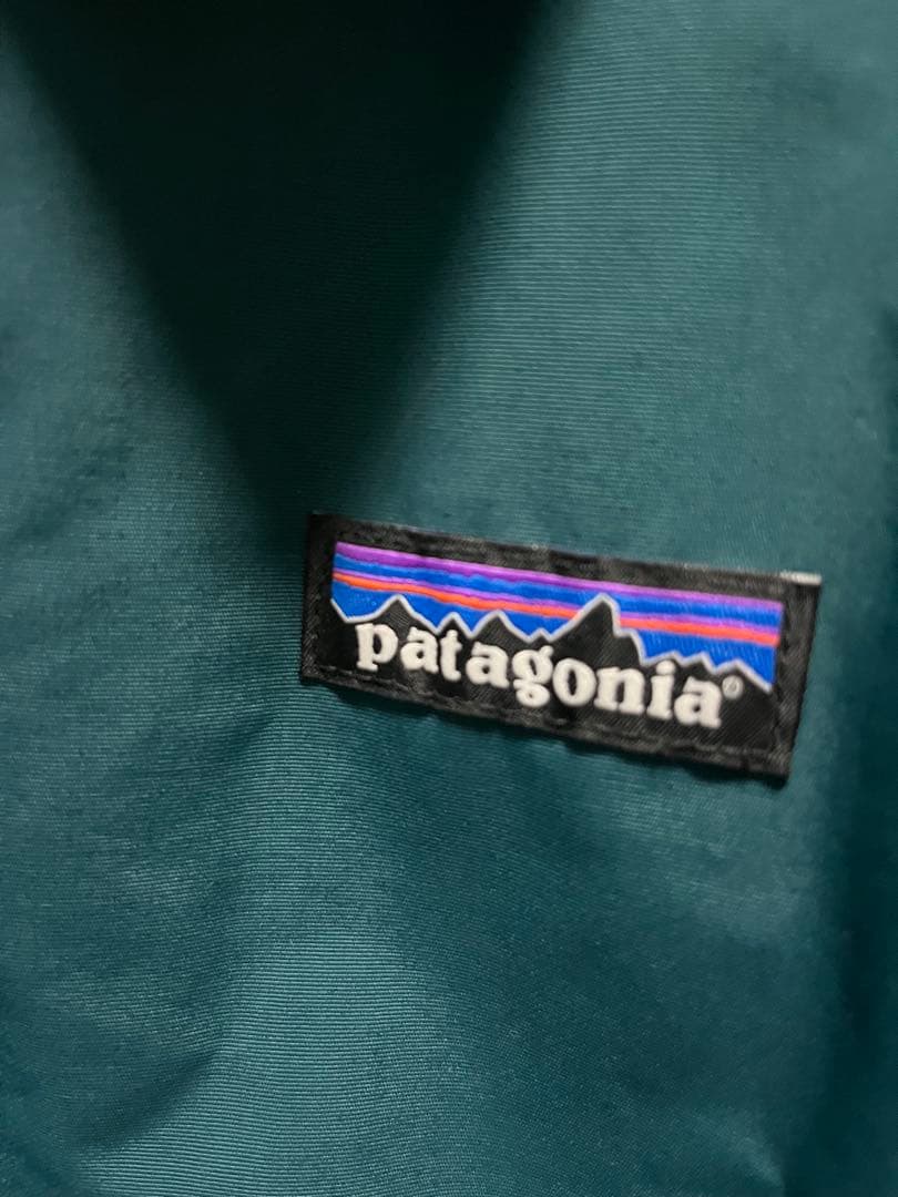 patagonia ナイロンジャケット L ダークグリーン