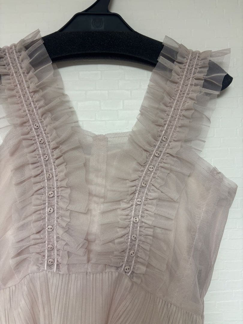 【SNIDEL】Sustainableチュールキャミブラウス