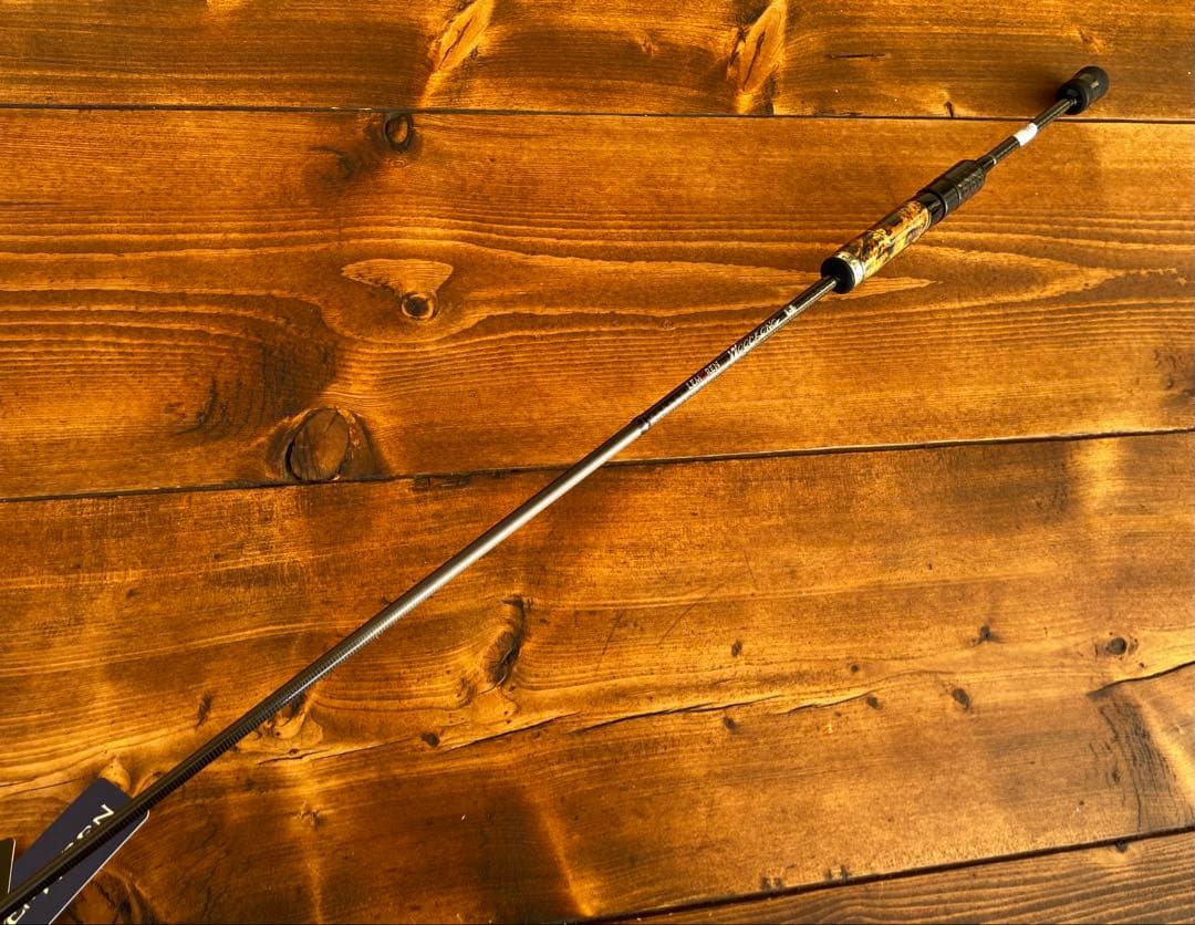 超軽量　カーボンロッド　スピニング　S662L バスロッド　ウッドグリップ　渓流