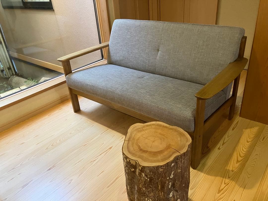 カリモク　ソファ　チターノ　2シーター　無印　北欧　木製　ウニコ　参考価格14万