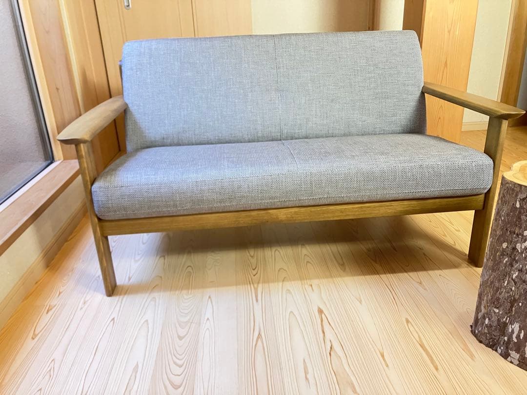 カリモク　ソファ　チターノ　2シーター　無印　北欧　木製　ウニコ　参考価格14万