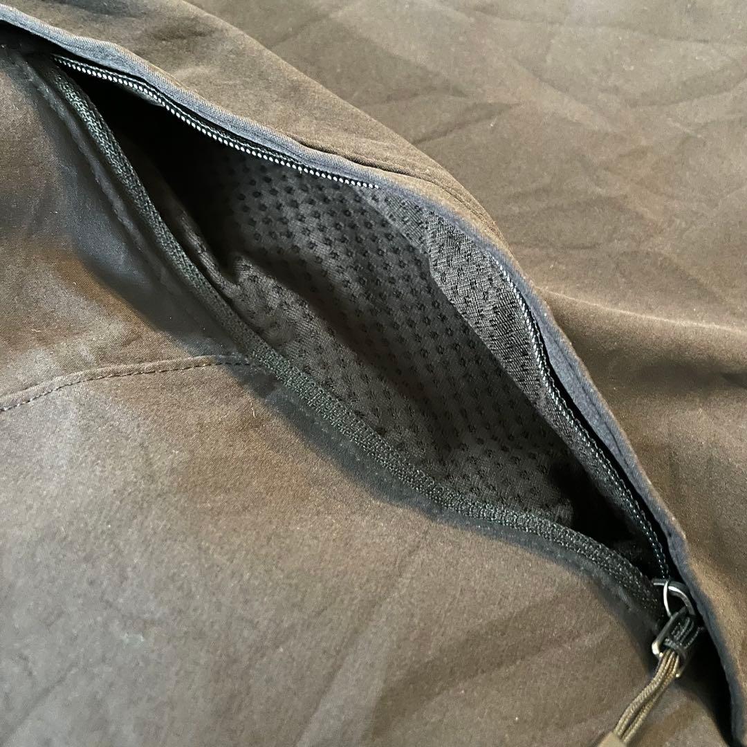 【一点物】patagonia パタゴニア　ソフトシェルジャケット　黒　L