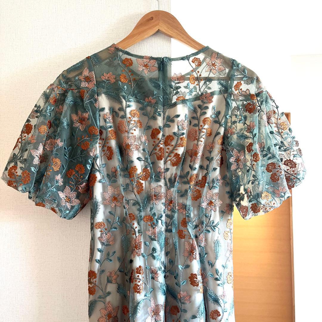 Mサイズ　パフスリーブ フラワー刺繍 フェミニン パーティー ドレス