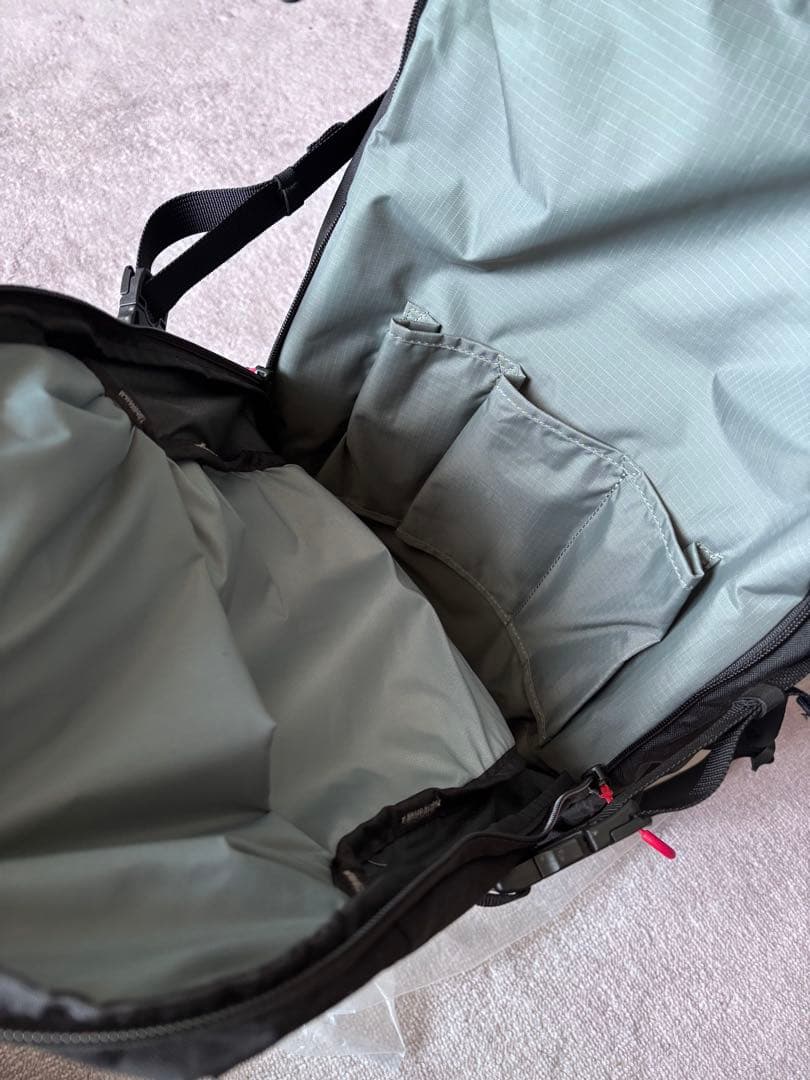 【イルカさん専用】DAKINE POACHER RAS 26L バックパック