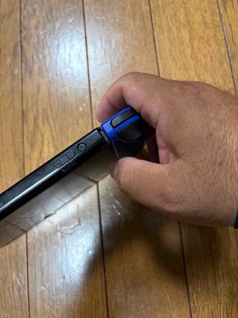 Nintendo Switch 青と黄のジョイコン　ジャンク