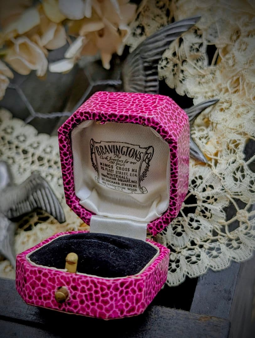 超メルカリ市限定✨️レア✨英国アンティーク リングケース