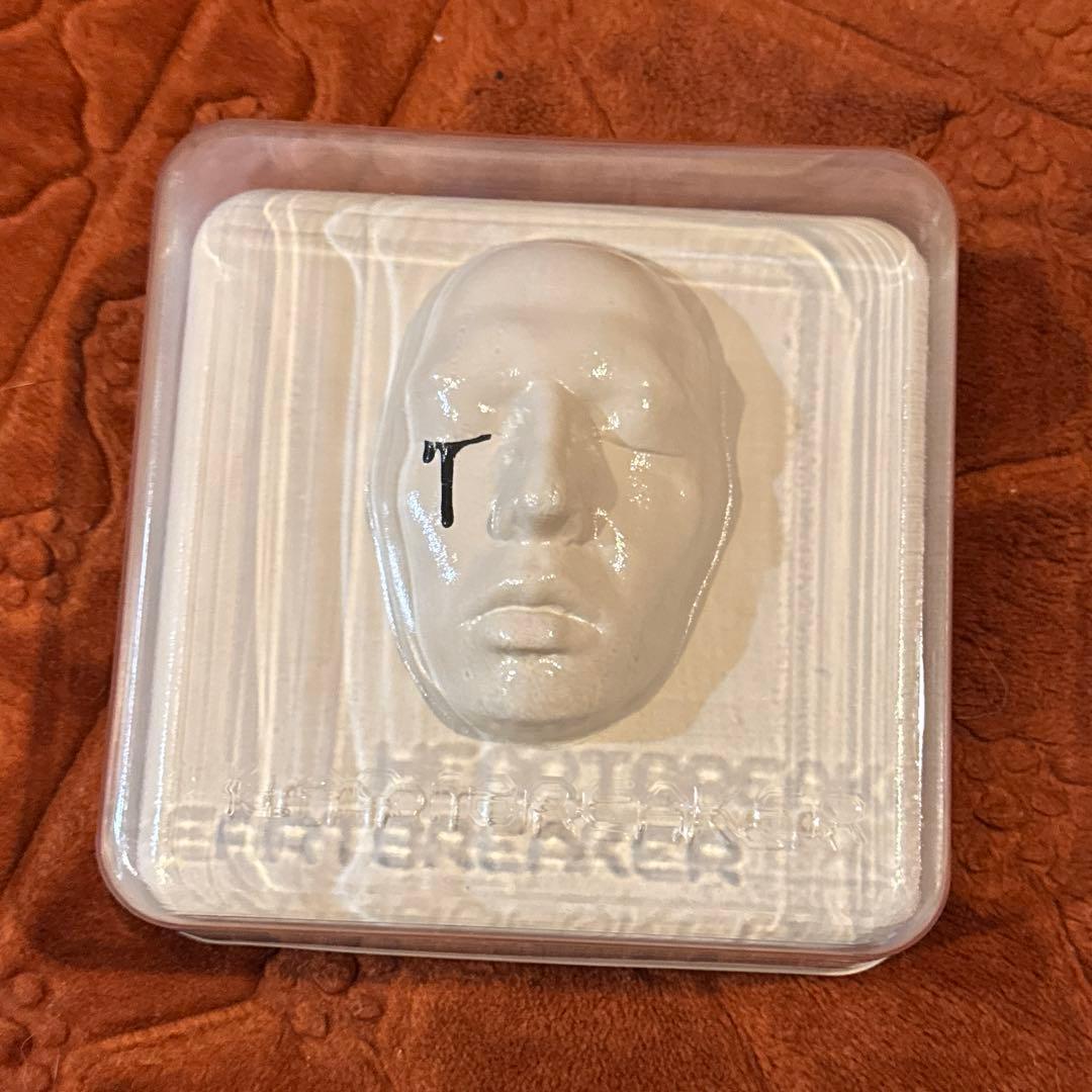 G-Dragon ソロアルバム　Heartbreaker 廃盤