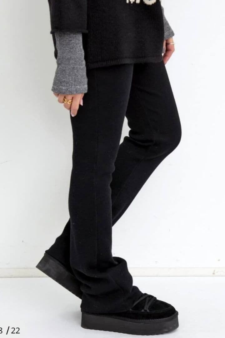 新品未使用【 RIB KNIT LEGGINGS】