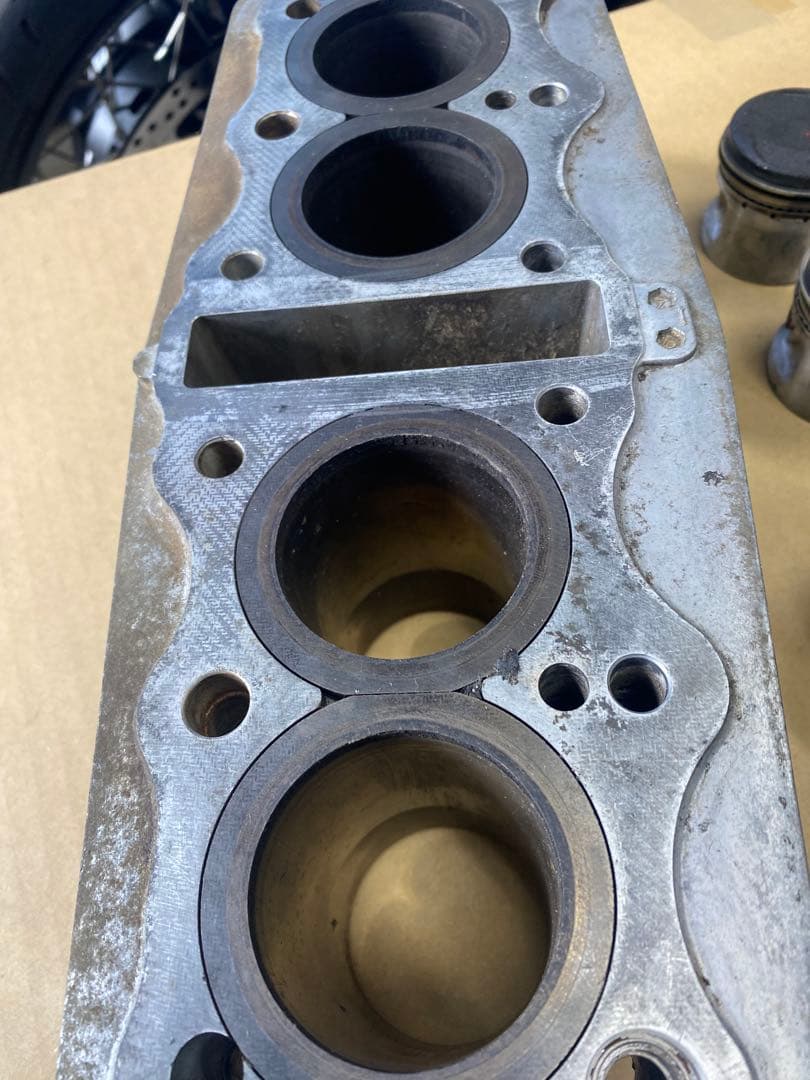 CB400Fシリンダーブロック408ccピストン4個セット