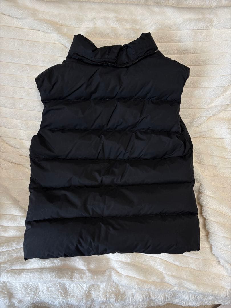 【メンズ　ダウンベスト】PYRENEX