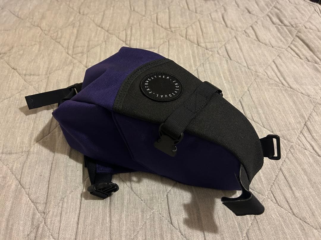 アクセサリー FAIRWEATHER seat bag mini (purple)