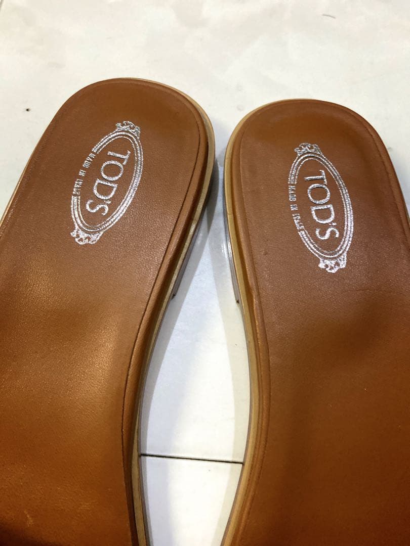 TOD'S トッズKATE ケイトレザーチェーンフラットサンダル希少40未使用