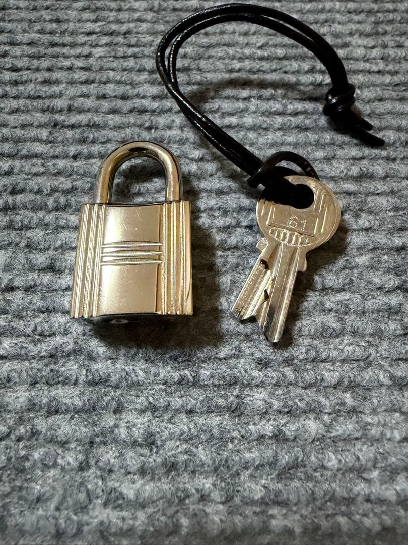 HERMES エルメス カデナ パドロック 南京錠 鍵 キー No61