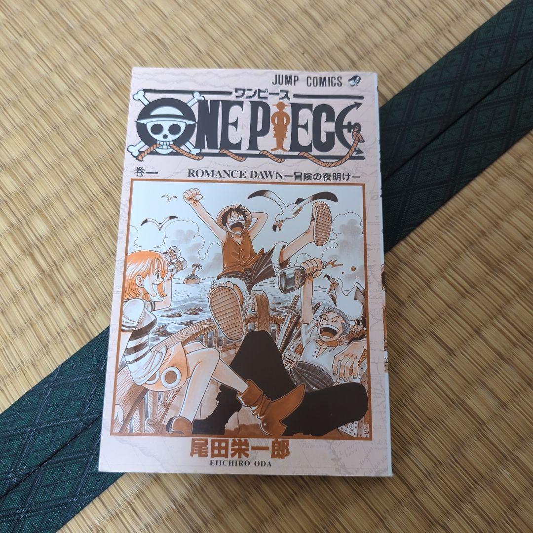 ONE PIECE 1〜111巻＋関連本9冊全巻初版帯、冊子多数120冊セット