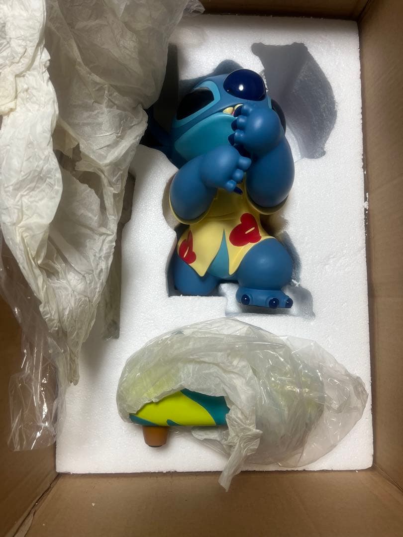 ディズニーストア250個限定 希少 ビッグフィギュア リロ・アンド・スティッチ