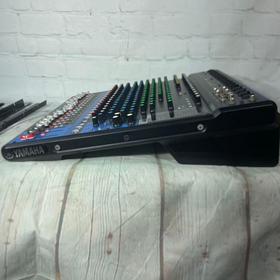 YAMAHA MG20XU MIXINGCONSOLE ヤマハ アナログミキサー