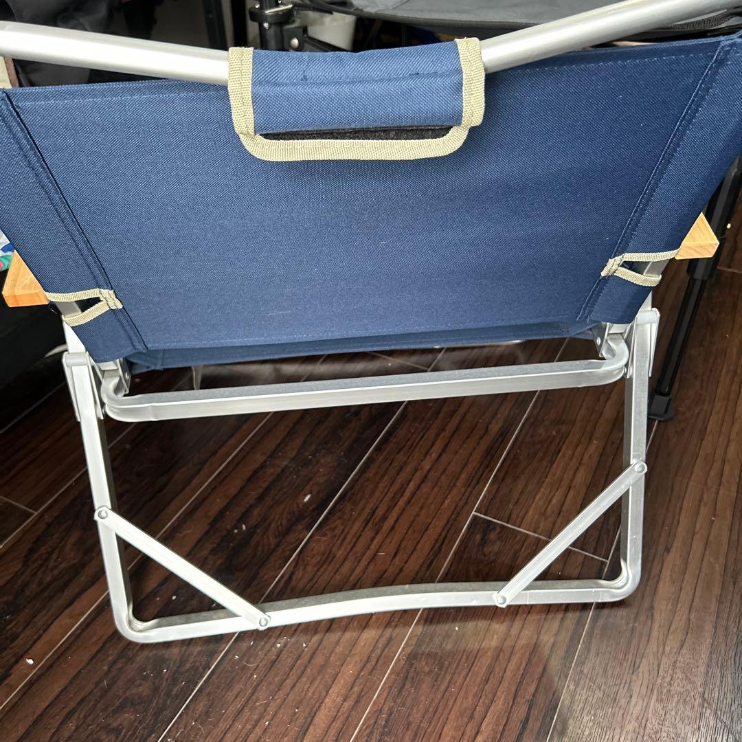 Colemanアウトドアチェア グレーとネイビー二脚セット　キャンプ　海川プール