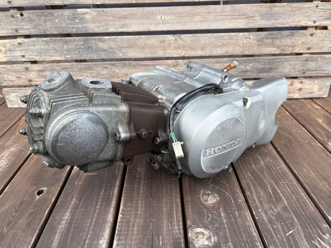 カブ90 デラックス　c90純正エンジン　HA02E