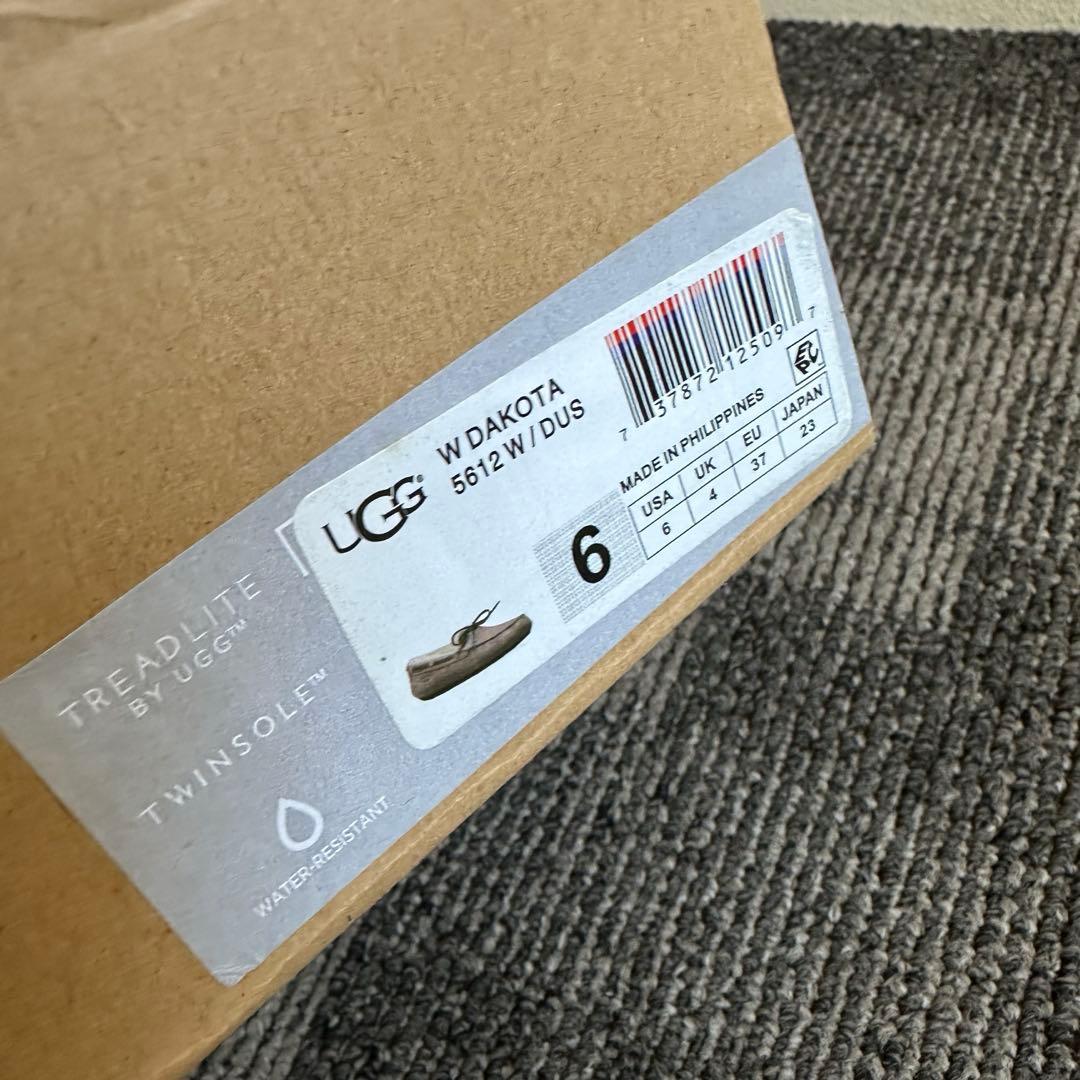 UGG ベージュ スエード モカシン