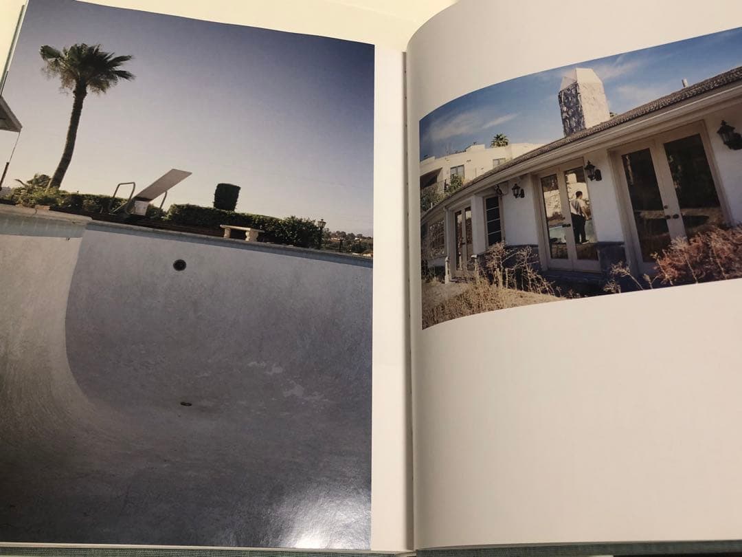 TINO RAZO 写真集　\" PARTY IN THE BACK \"